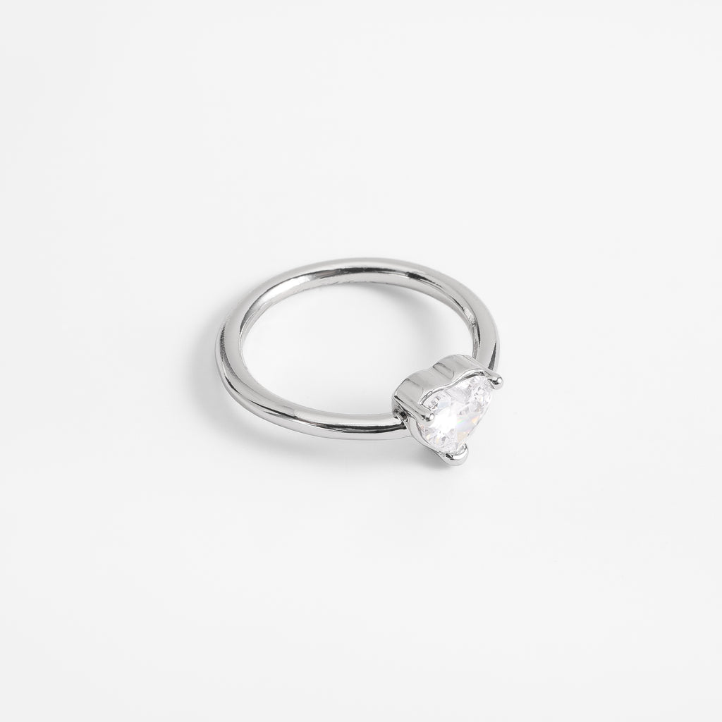 Platinum plated solitaire ring heart Diamonice crystal tone