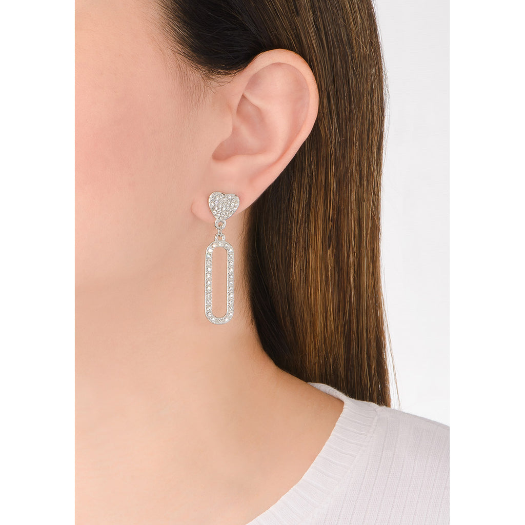 Aretes con poste en baño de platino