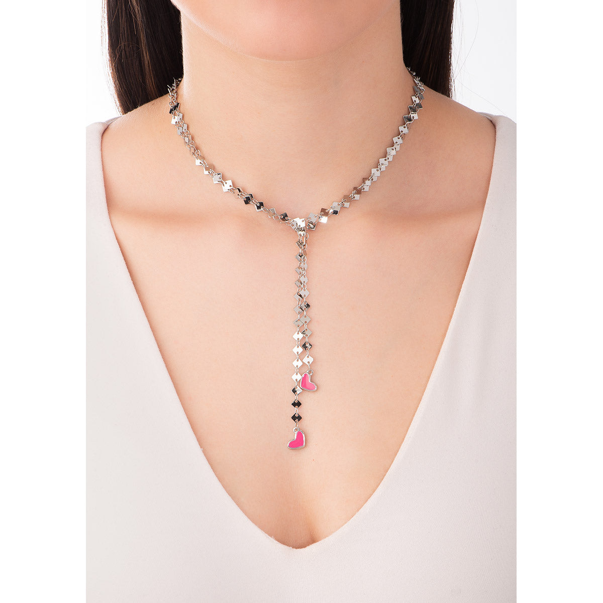 Long platinum-plated necklace with heart charms