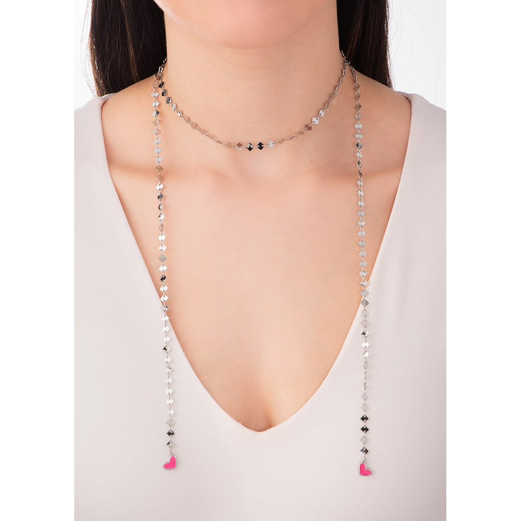 Long platinum-plated necklace with heart charms