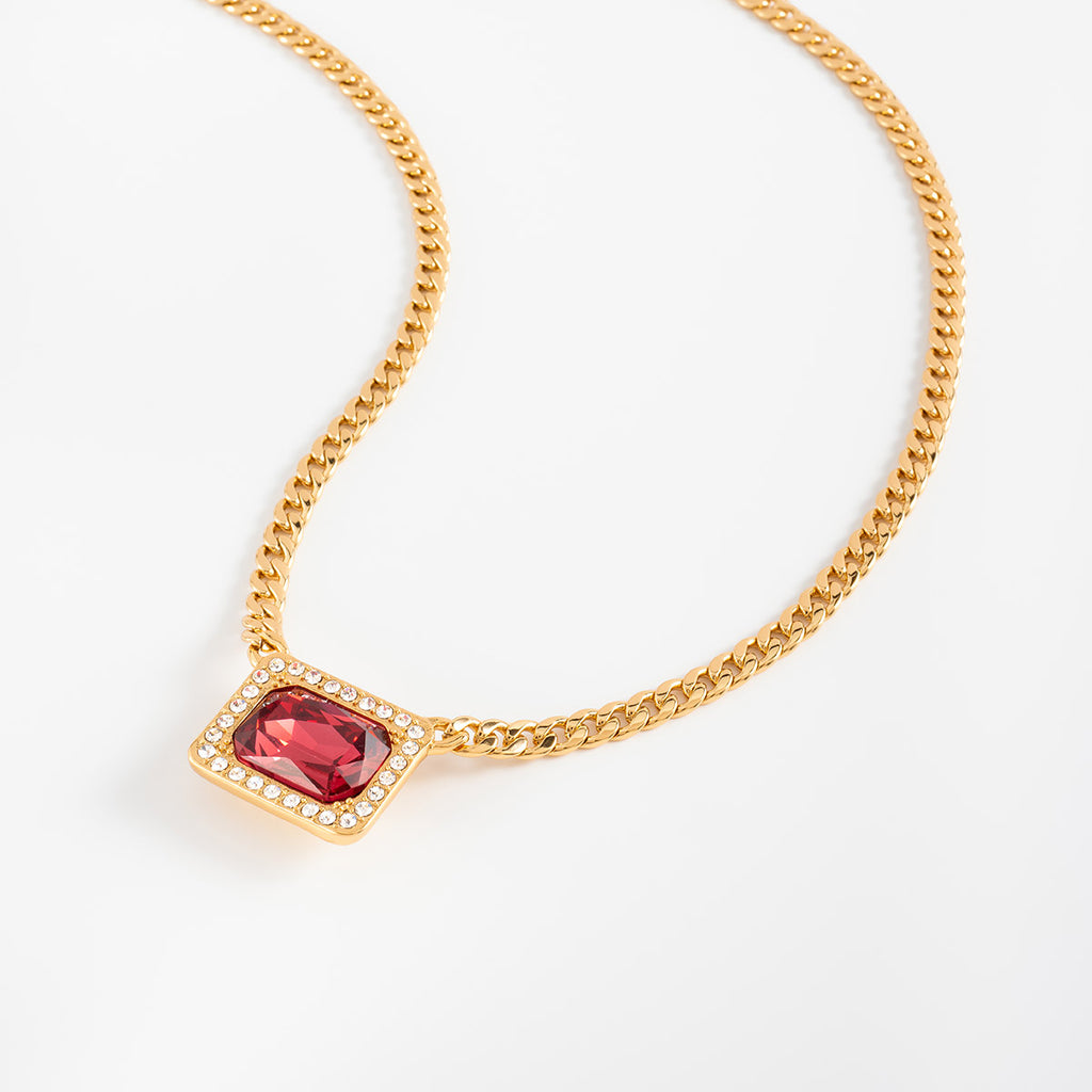 Collar gargantilla con dije rectangular de piedra roja