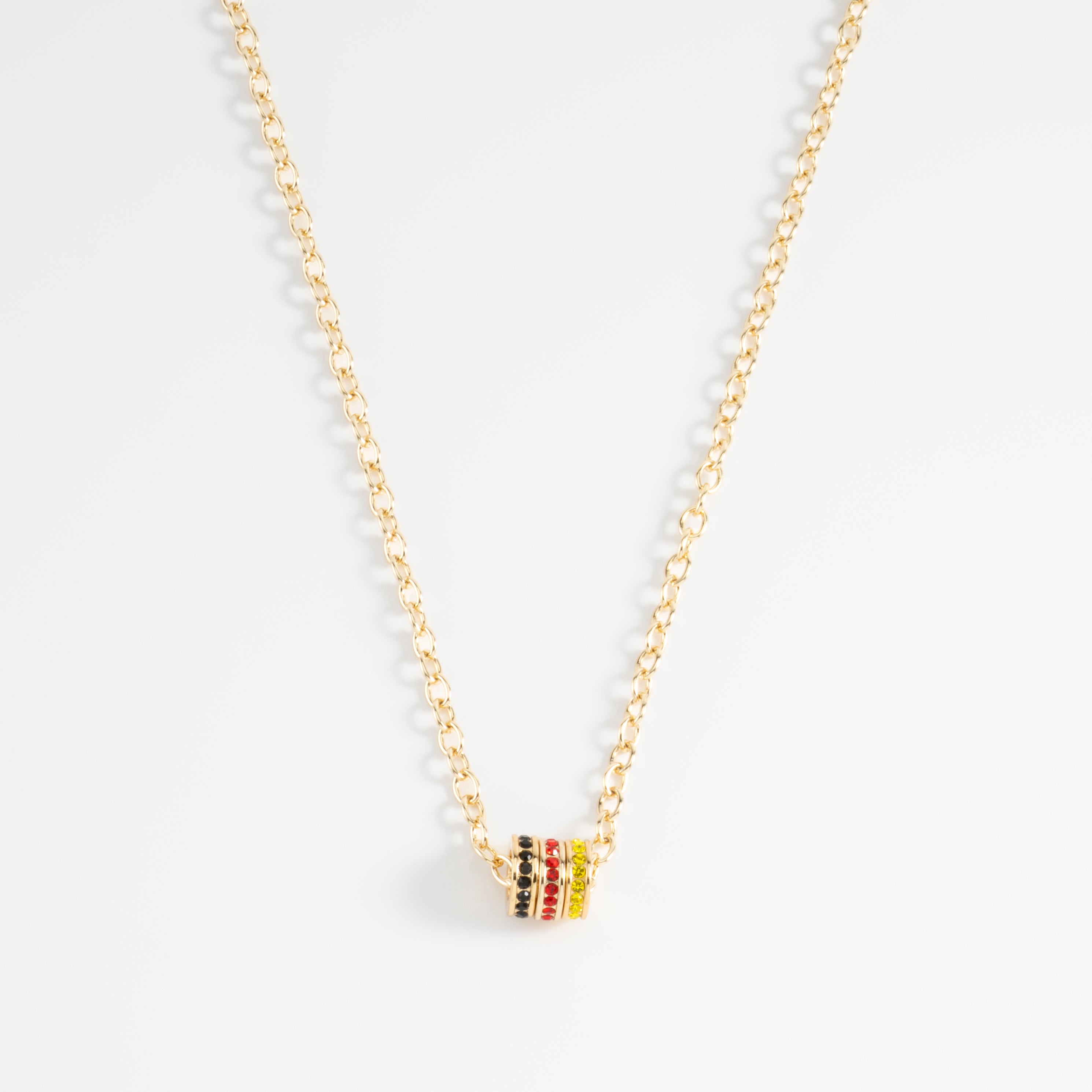 ALEMANIA. Gold plated necklace with multicolor charms and 52 cm chain
