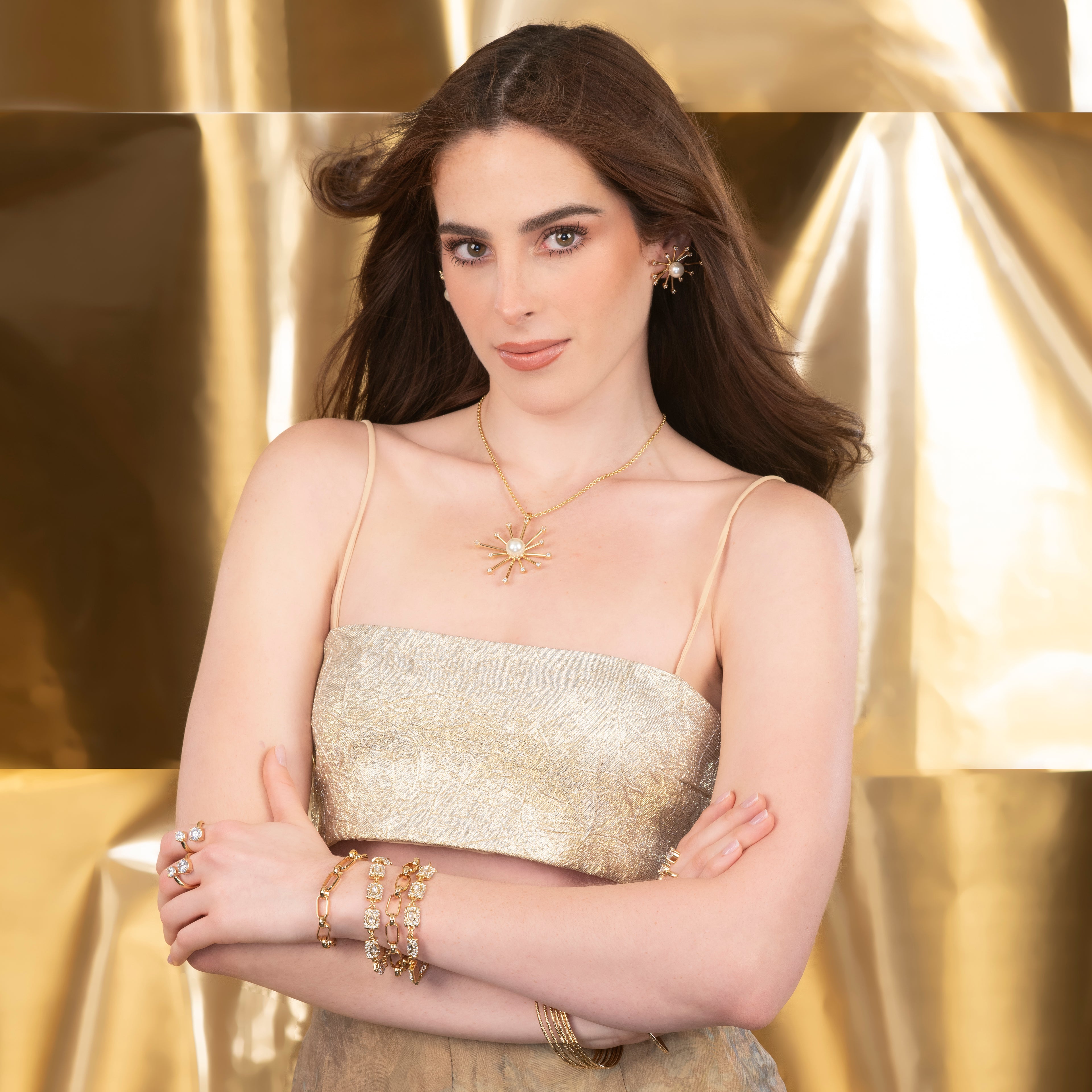 Collar con Dije de Perla y Diamonice en Baño de Oro