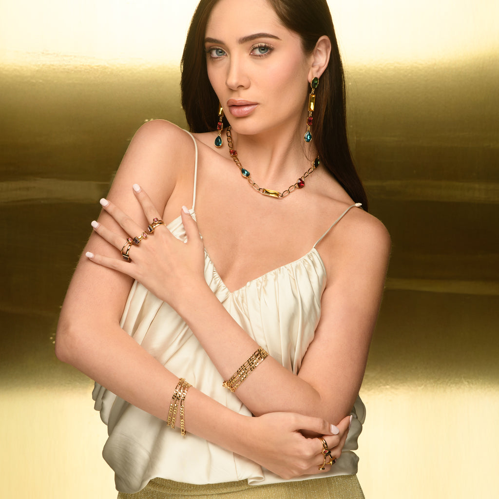 Anillos dúo con baño de oro y piedras de colores